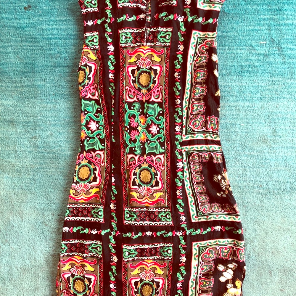 Vintage minidress w high neck and floral print